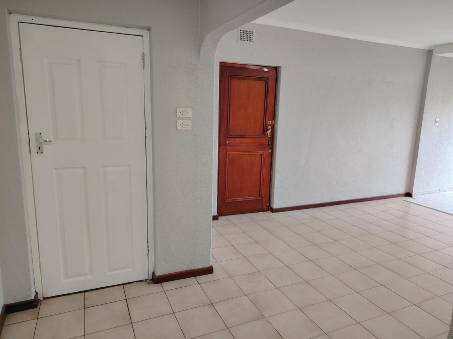 To Let 4 Bedroom Property for Rent in Vasco Estate Western Cape